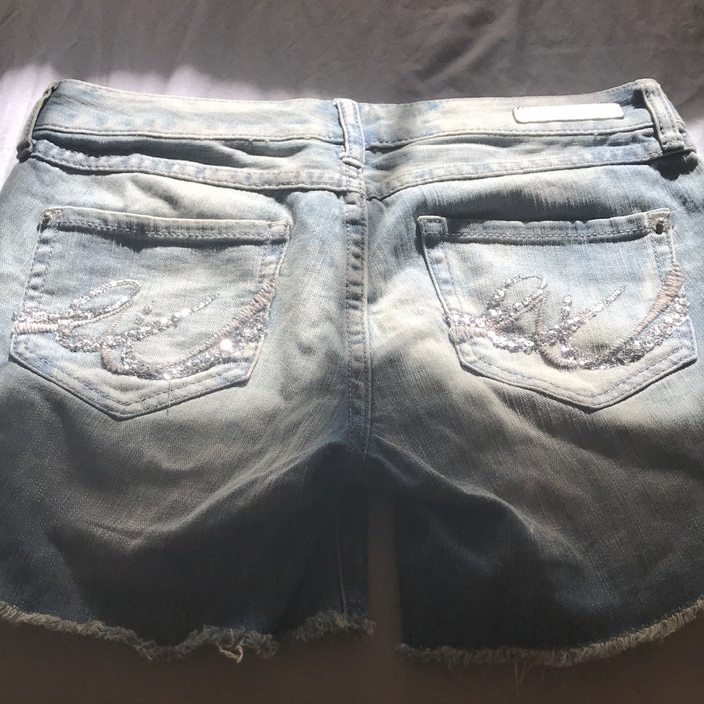 Cut off jean shorts